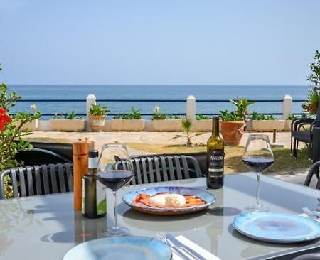 Newly Renovated 2 Bedroom Beachfront House Sitio de Calahonda Εξωτερικό φωτογραφία