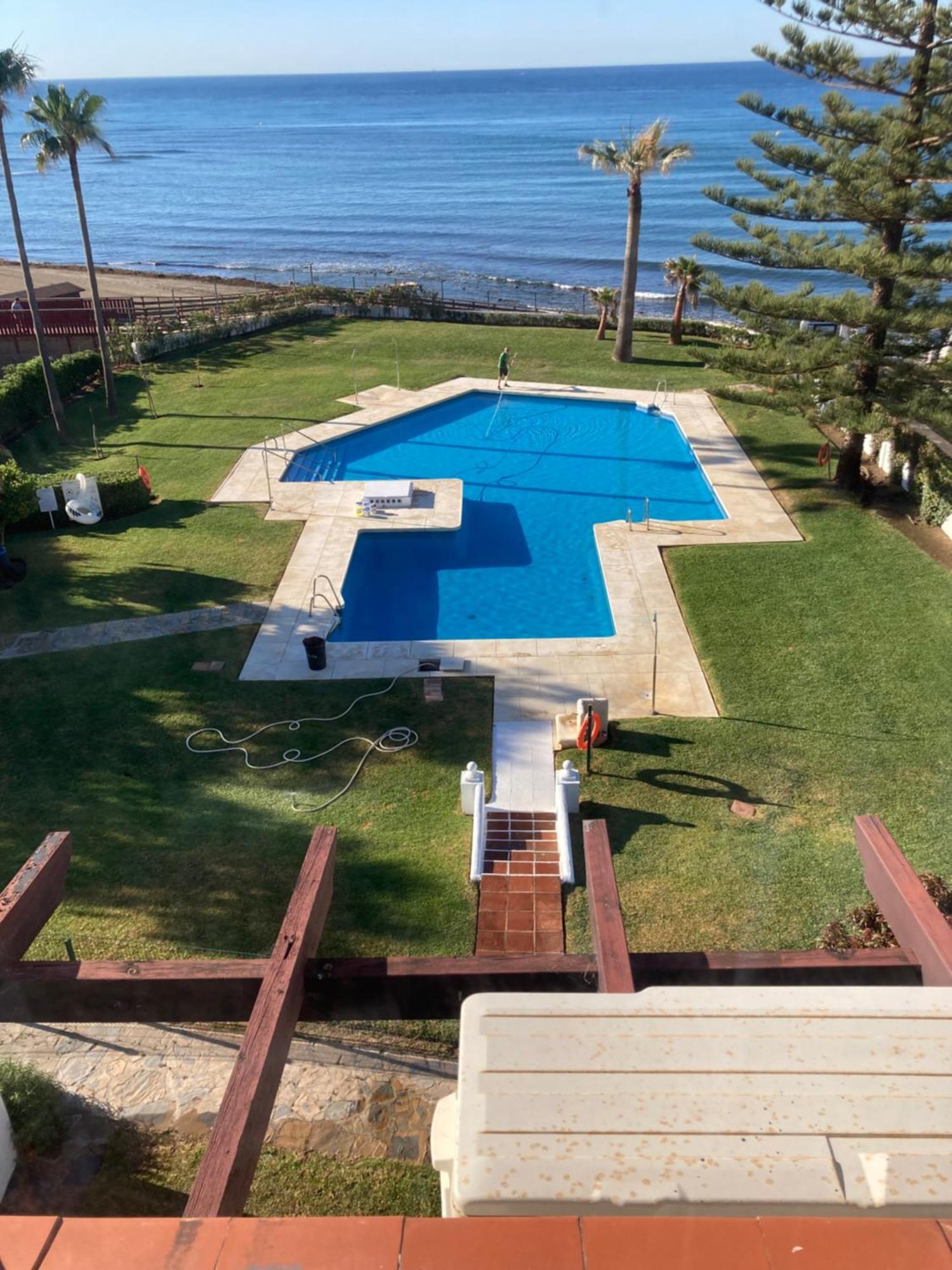 Newly Renovated 2 Bedroom Beachfront House Sitio de Calahonda Εξωτερικό φωτογραφία
